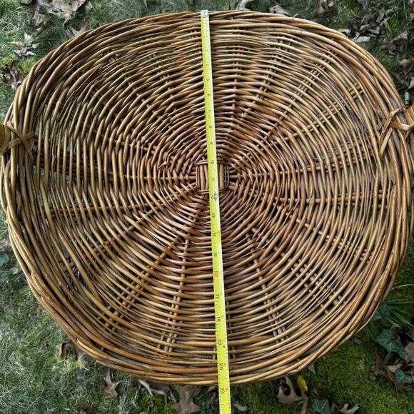 Wicker Gathering Basket Flowers Herbs Brown 18" x 21" X 17" Country Farm Vintage - Picture 9 of 11